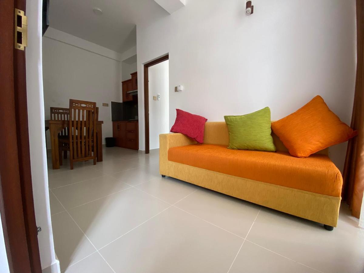 Aurelia Inn كاندي المظهر الخارجي الصورة