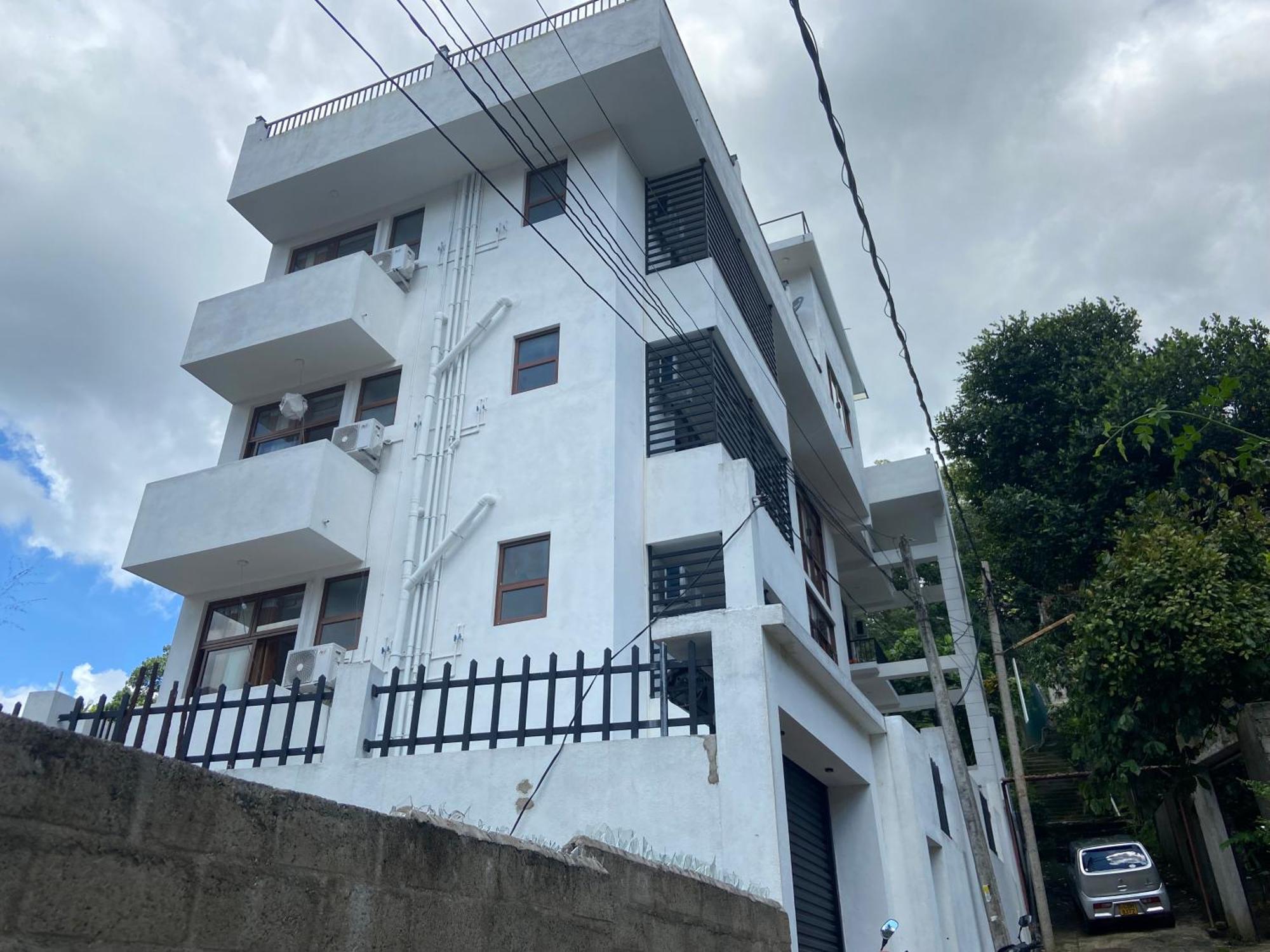 Aurelia Inn كاندي المظهر الخارجي الصورة